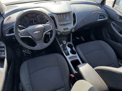 2017 Chevrolet Cruze, $4990. Photo 6