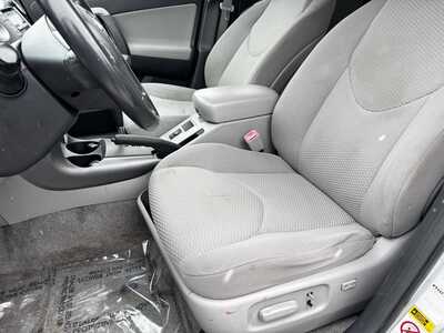 2007 Toyota RAV4, $7990. Photo 3