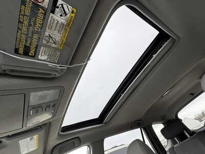 2007 Toyota RAV4, $7990. Photo 4