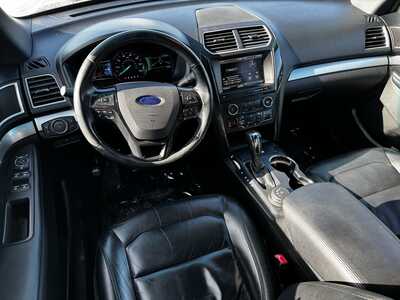 2016 Ford Explorer, $14967. Photo 9
