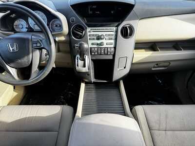 2011 Honda Pilot, $6491. Photo 2