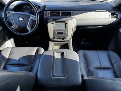 2012 Chevrolet Avalanche, $12990. Photo 9