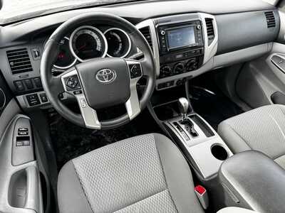 2014 Toyota Tacoma, $11491. Photo 10