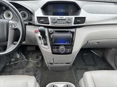 2015 Honda Odyssey, $8790. Photo 2