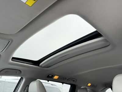 2015 Honda Odyssey, $8790. Photo 4