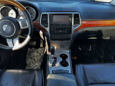 2012 Jeep Grand Cherokee, $9267. Photo 2