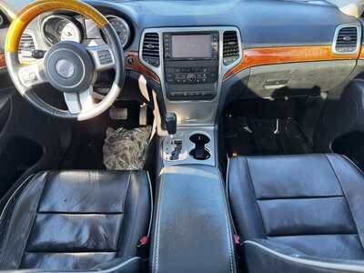 2012 Jeep Grand Cherokee, $9267. Photo 9