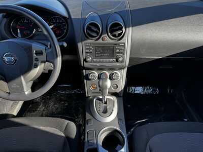 2013 Nissan Rogue, $7967. Photo 2