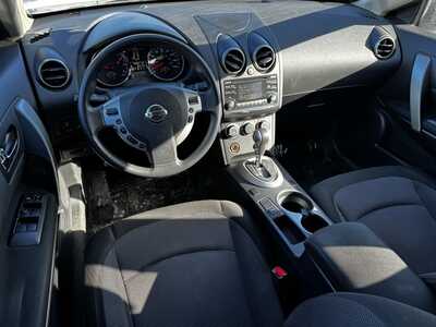 2013 Nissan Rogue, $7967. Photo 6
