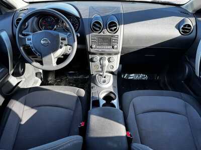 2013 Nissan Rogue, $7967. Photo 7