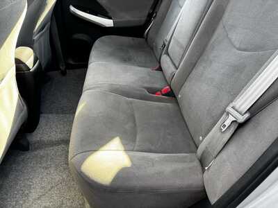 2013 Toyota Prius, $8991. Photo 6
