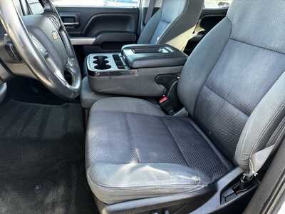 2015 Chevrolet 1500 Crew Cab, $15420. Photo 5