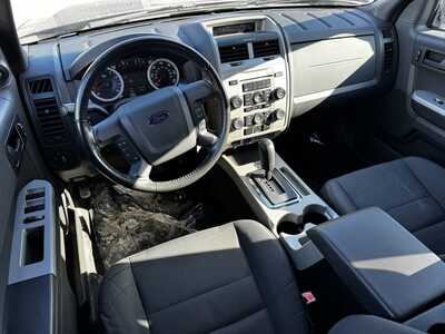 2011 Ford Escape, $7490. Photo 6
