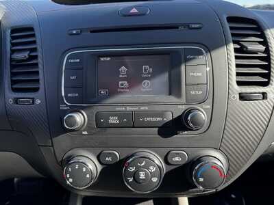 2015 Kia Forte, $7490. Photo 9