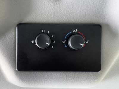 2004 Ford Freestar, $5491. Photo 6