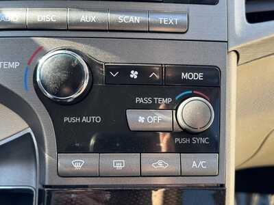 2011 Toyota Venza, $6991. Photo 11