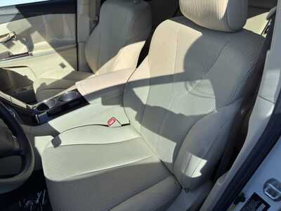 2011 Toyota Venza, $6991. Photo 4