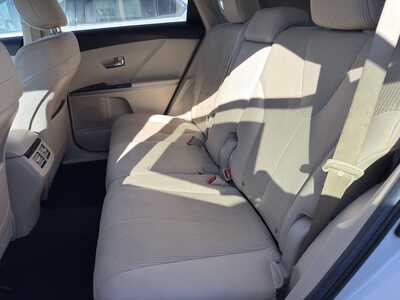 2011 Toyota Venza, $6991. Photo 5