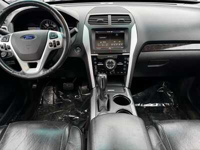 2013 Ford Explorer, $8990. Photo 2