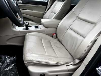 2014 Jeep Grand Cherokee, $7500. Photo 5