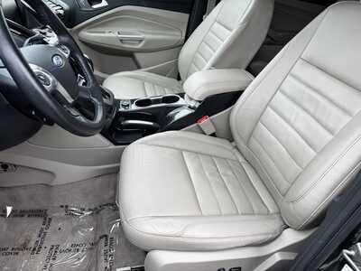 2015 Ford Escape, $9990. Photo 5