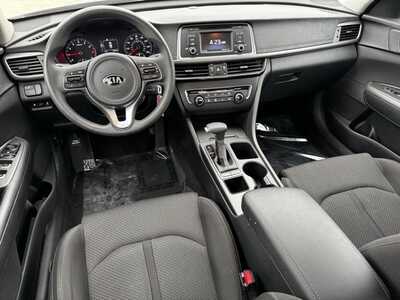 2016 Kia Optima, $11291. Photo 7