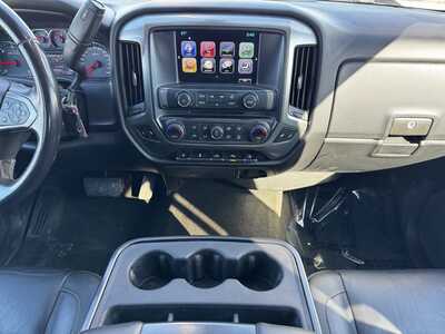2018 Chevrolet 1500 Crew Cab, $15990. Photo 2