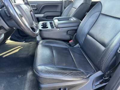 2018 Chevrolet 1500 Crew Cab, $15990. Photo 5