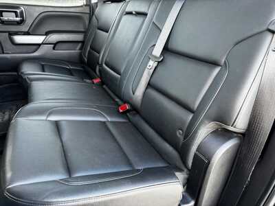 2018 Chevrolet 1500 Crew Cab, $15990. Photo 6