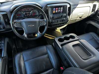 2018 Chevrolet 1500 Crew Cab, $15990. Photo 8
