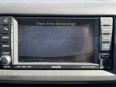 2010 Volkswagen Routan, $4990. Photo 4