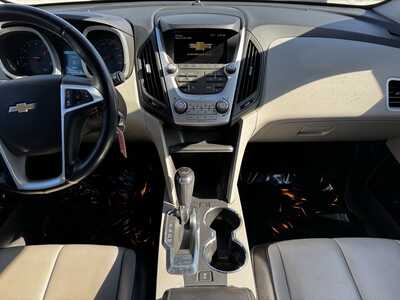 2017 Chevrolet Equinox, $12990. Photo 2