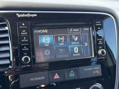 2016 Mitsubishi Outlander, $8690. Photo 3