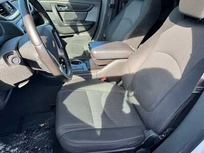 2016 Chevrolet Traverse, $8590. Photo 5