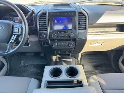 2022 Ford F350 Crew Cab, $31999. Photo 2