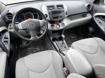 2007 Toyota RAV4, $8490. Photo 7