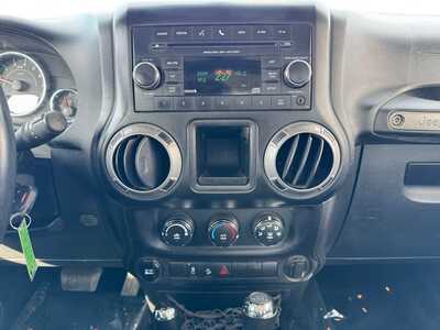 2014 Jeep Wrangler, $11999. Photo 9