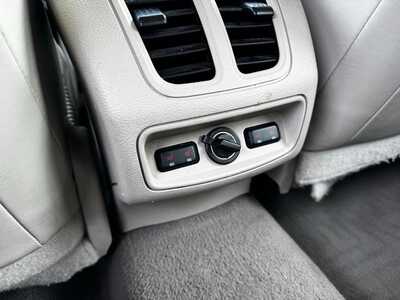 2010 Ford Taurus, $5490. Photo 6