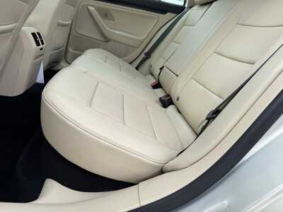 2011 Volkswagen Jetta, $7490. Photo 10