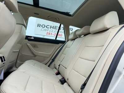 2011 Volkswagen Jetta, $7490. Photo 11