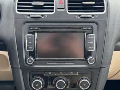 2011 Volkswagen Jetta, $7490. Photo 3