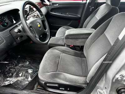 2006 Chevrolet Impala, $3990. Photo 4