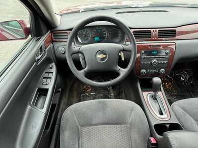 2009 Chevrolet Impala, $3990. Photo 4