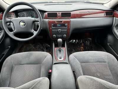 2009 Chevrolet Impala, $3990. Photo 6