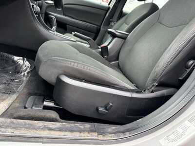 2011 Chrysler 200, $4590. Photo 7