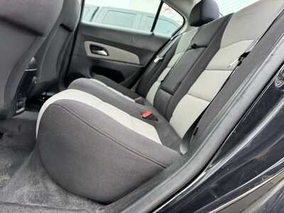 2014 Chevrolet Cruze, $7590. Photo 8