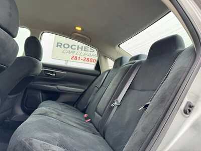 2015 Nissan Altima, $7499. Photo 10