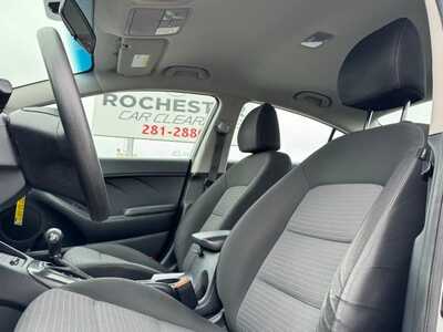 2015 Kia Forte, $7199. Photo 8