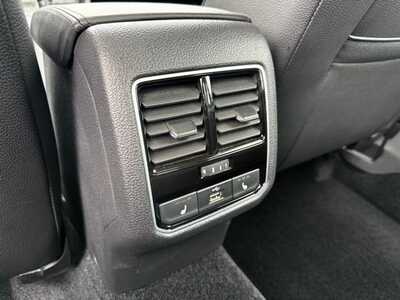2017 Volkswagen Passat, $6591. Photo 8