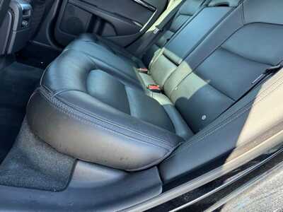 2015 Volvo XC70, $9591. Photo 11